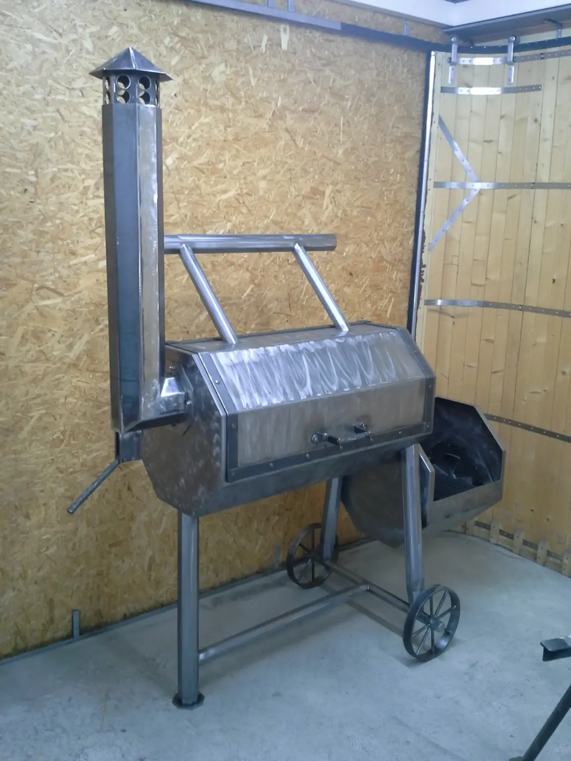 Schlosserei Martin Hoebel Grill Bau Projekt Innen 01