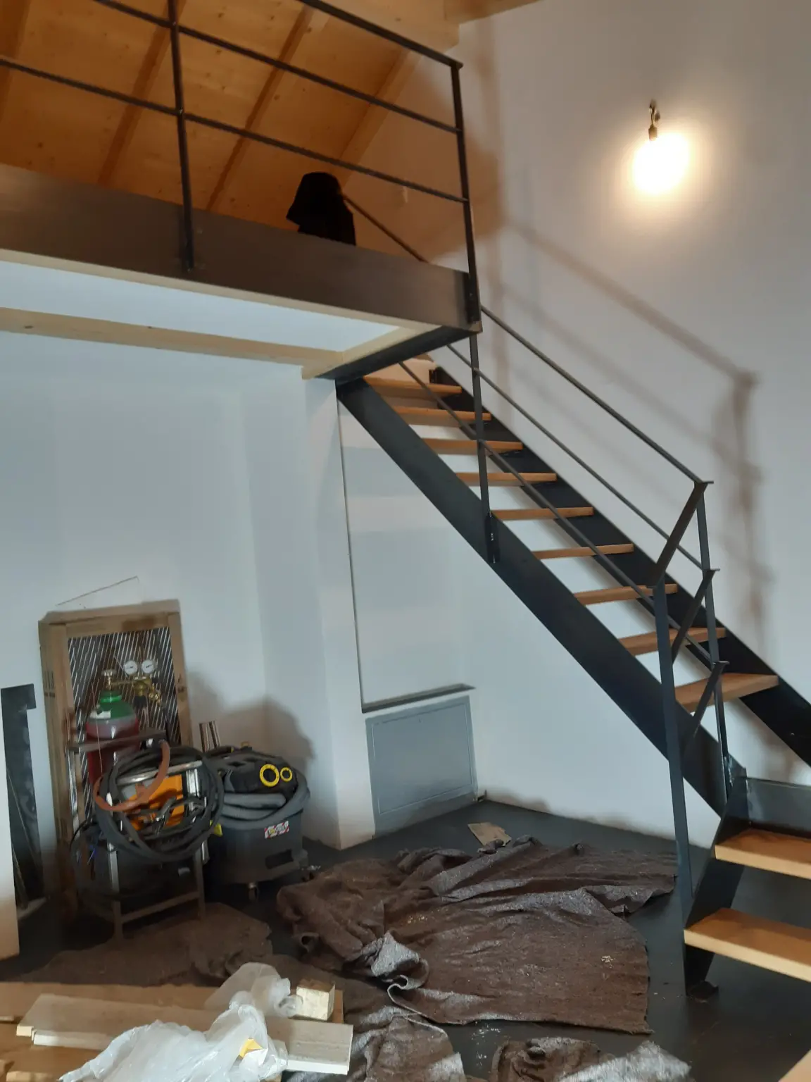 Schlosserei Martin Hoebel Treppen Bau Innen Projekt 01 02